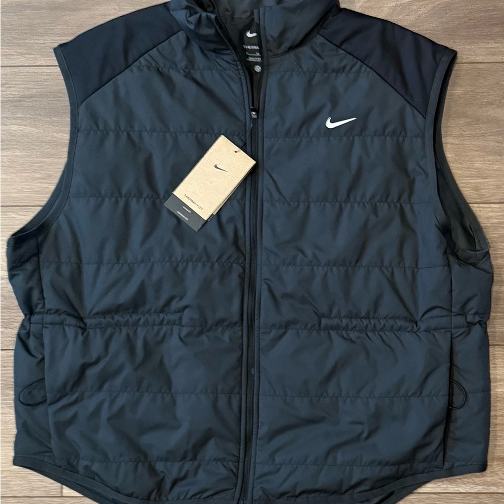 Nike women’s Black Puffer Vest